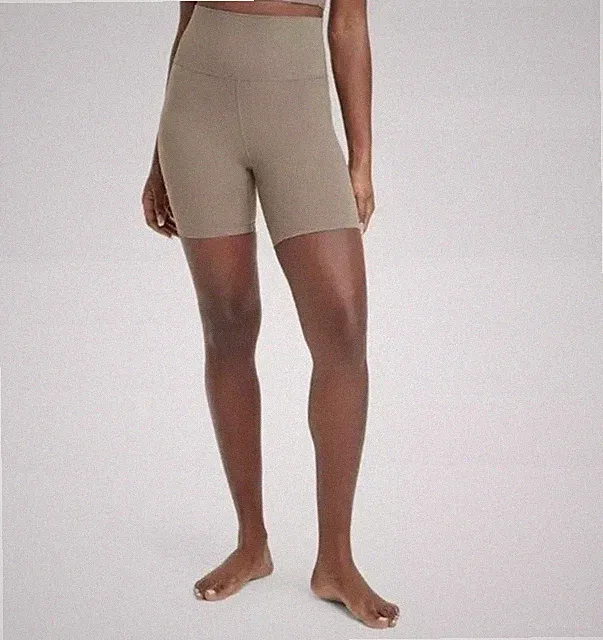 All In Motion Women's Bike Shorts Taupe Everyday Soft Ultra High-Rise MEDIUM