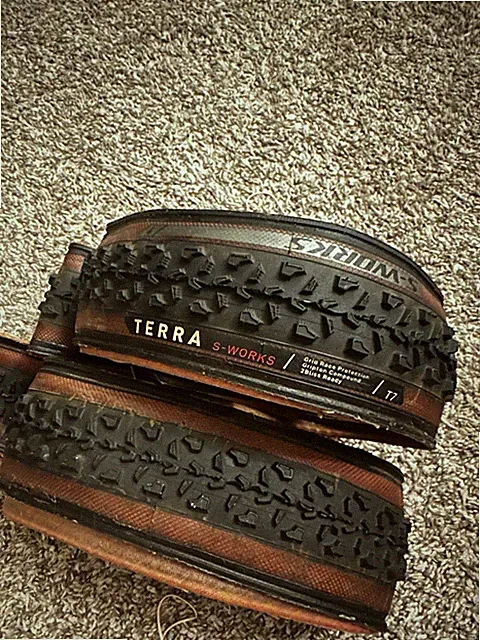 S-Works Terra Cyclocross 700c x 33mm Tubeless Ready Bike Tire
