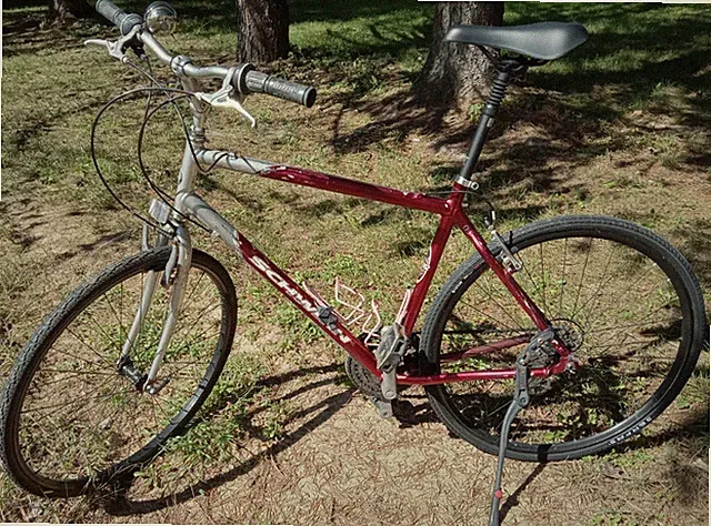 Schwinn Sierra 700 Hybrid